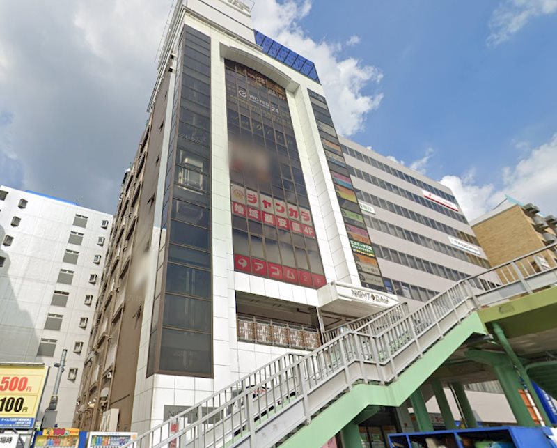 貸店舗・事務所　八尾市 光町１丁目　居酒屋跡　広さ約９９坪　リアライズ近鉄八尾駅前ビル 玄関