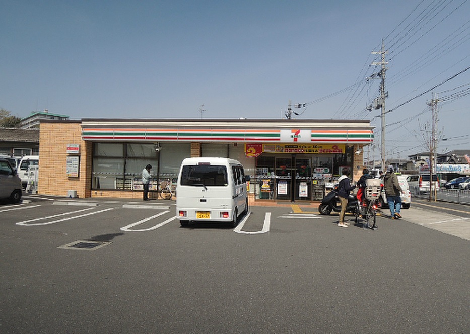 貸倉庫・事務所　八尾市 南本町３丁目　広さ約６３坪　駐車スペース付き　第一種住居地域 コンビニ