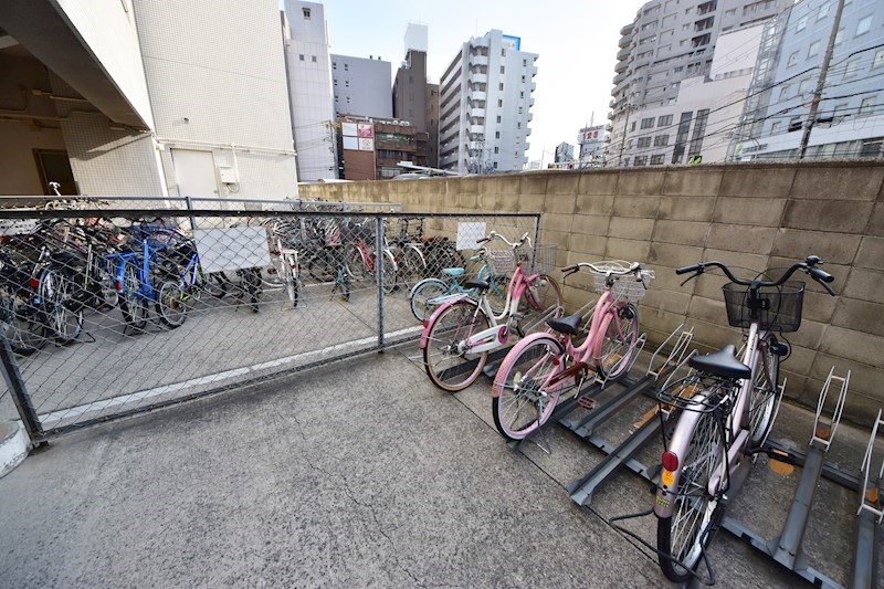 貸店舗・事務所　八尾市 光町１丁目　広さ約２０坪　室内リフォーム済み　EV付き　ダイエービルド八尾ビル その他