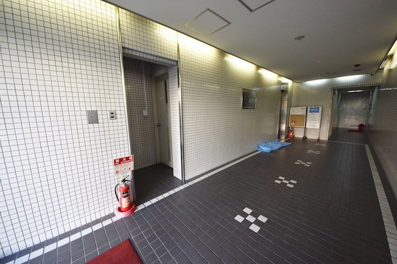 貸店舗・事務所　八尾市 光町１丁目　広さ約２０坪　室内リフォーム済み　EV付き　ダイエービルド八尾ビル その他
