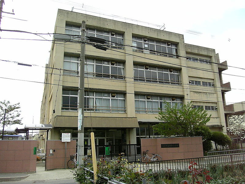 貸店舗・事務所　八尾市 桜ヶ丘３丁目　リバティ桜ケ丘Ⅱ号館 小学校