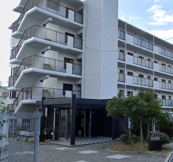 貸事務所　柏原市 田辺２丁目　広さ約１９坪　ビューテラスミウラ 玄関