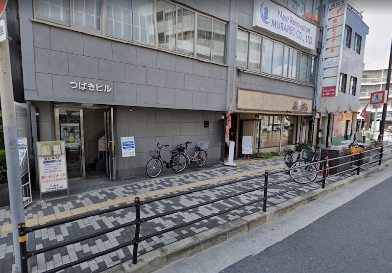 貸店舗・事務所　八尾市 本町２丁目　広さ約１８坪　角区画　本町つばきビル その他