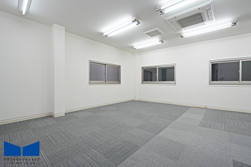 貸店舗・事務所　八尾市 本町２丁目　広さ約１８坪　角区画　本町つばきビル その他