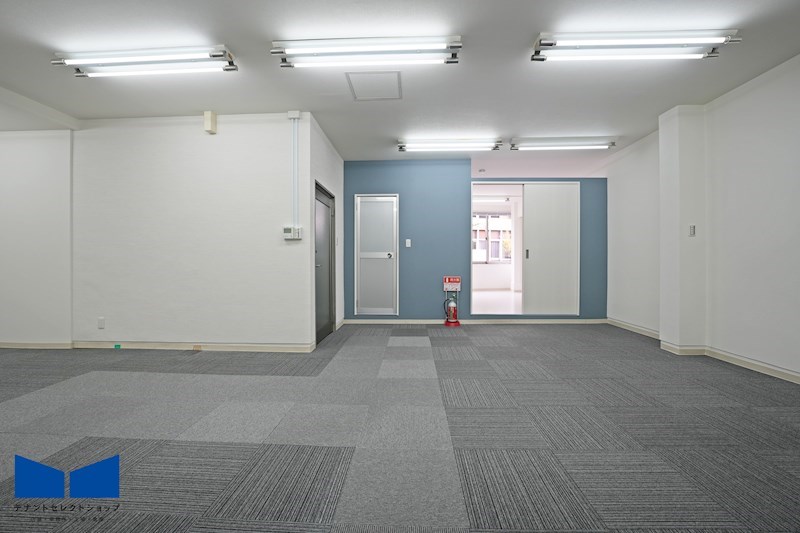 貸店舗・事務所　八尾市 本町２丁目　広さ約１８坪　角区画　本町つばきビル キッチン
