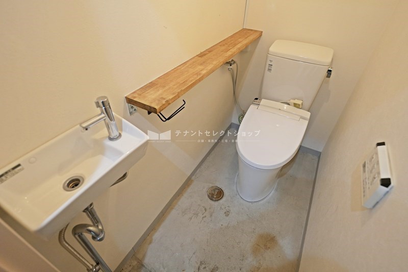貸店舗・事務所　八尾市 山本町南１丁目　広さ約１０坪　観葉植物販売店跡　居抜き　路面店　※軽飲食相談可 リビング