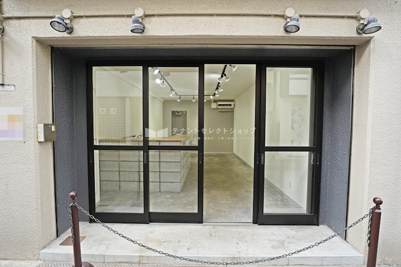 貸店舗・事務所　八尾市 山本町南１丁目　広さ約１０坪　観葉植物販売店跡　居抜き　路面店　※軽飲食相談可 その他
