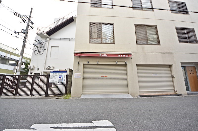貸店舗・事務所　八尾市 山本町南１丁目　広さ約１０坪　観葉植物販売店跡　居抜き　路面店　※軽飲食相談可 その他