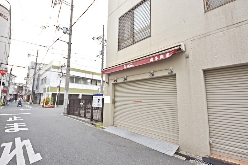 貸店舗・事務所　八尾市 山本町南１丁目　広さ約１０坪　観葉植物販売店跡　居抜き　路面店　※軽飲食相談可 その他