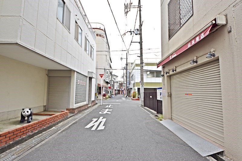 貸店舗・事務所　八尾市 山本町南１丁目　広さ約１０坪　観葉植物販売店跡　居抜き　路面店　※軽飲食相談可 その他