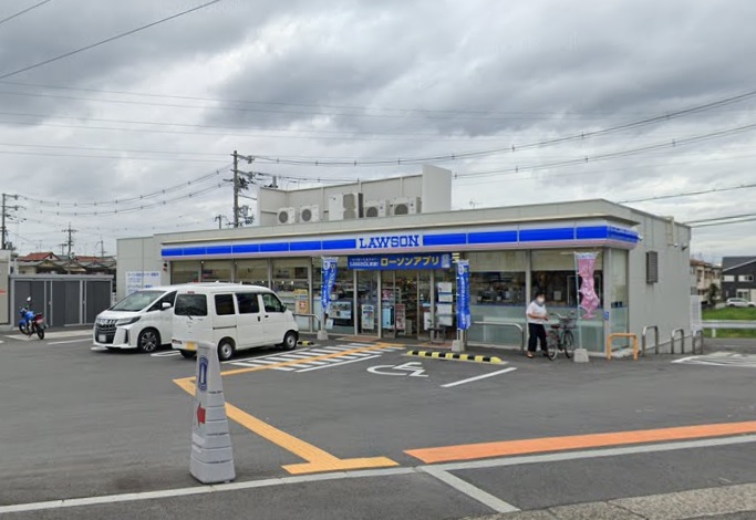 高安町南5丁目戸建て コンビニ