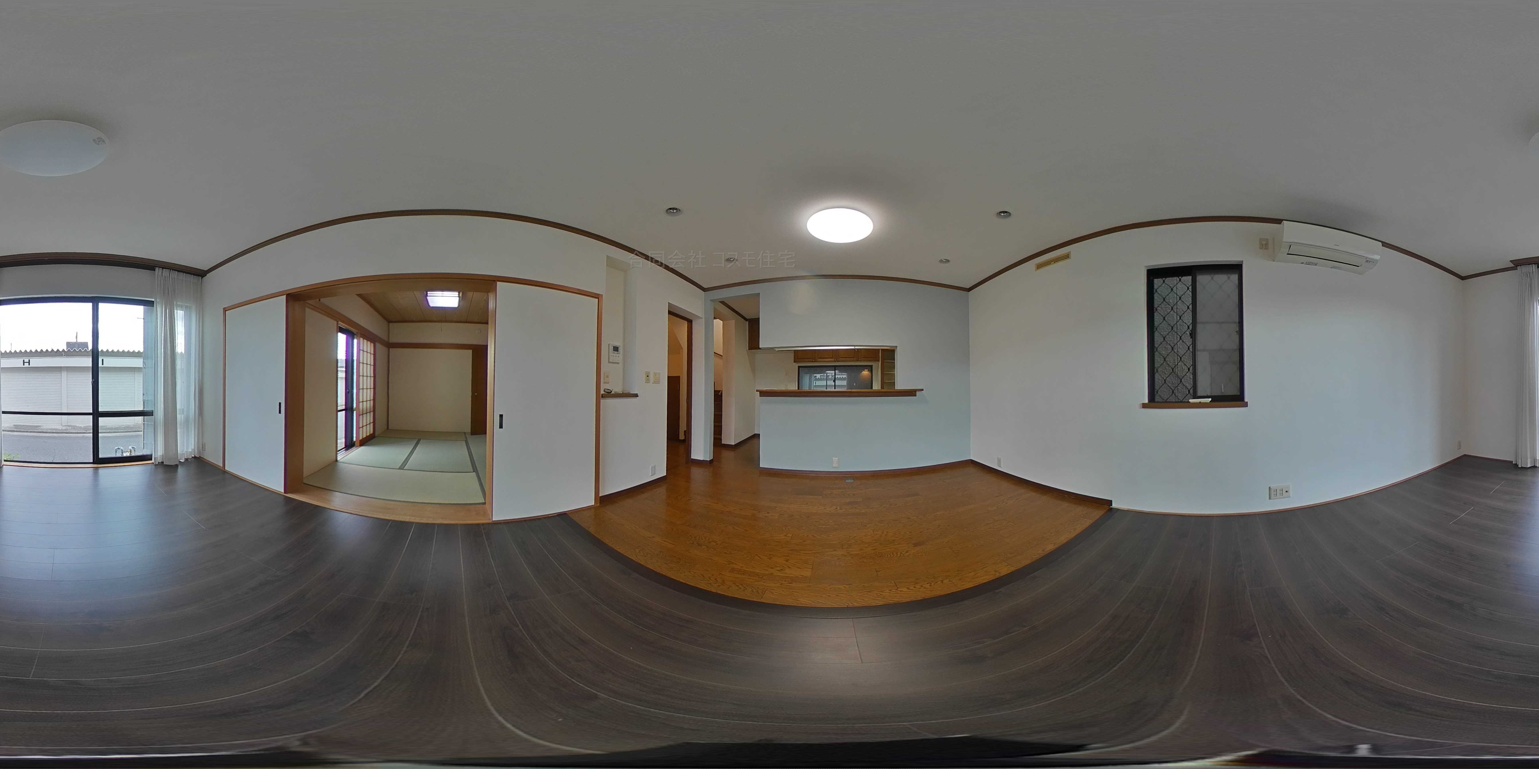 高安町南5丁目戸建て リビング