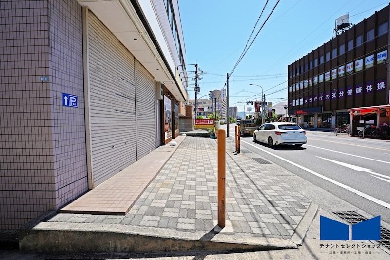 貸店舗・事務所　八尾市 東太子２丁目　広さ約１１坪　路面店　西村テナントビル その他