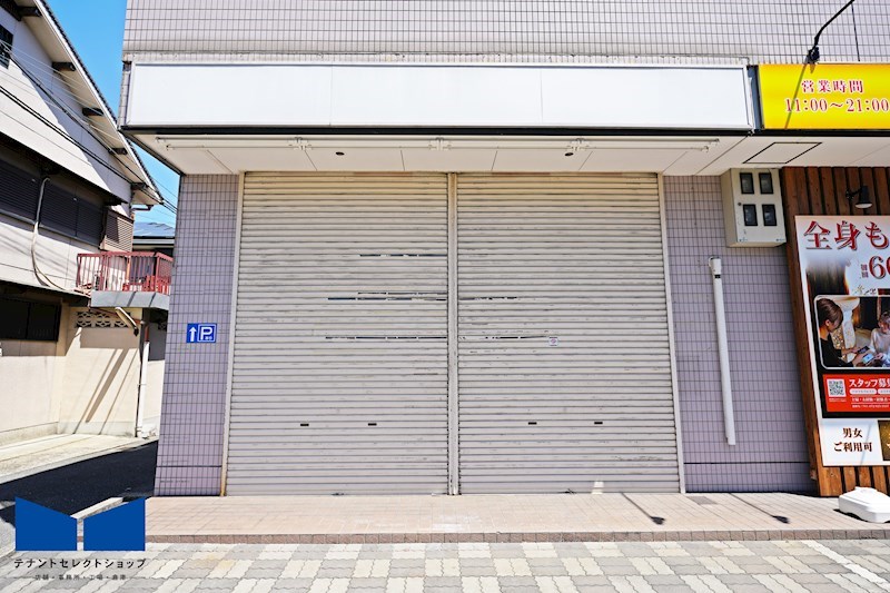 貸店舗・事務所　八尾市 東太子２丁目　広さ約１１坪　路面店　西村テナントビル ベランダ