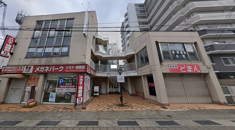 貸店舗・事務所　柏原市 国分本町２丁目　駅近　広さ約１６坪　国分エスポワールビル 外観