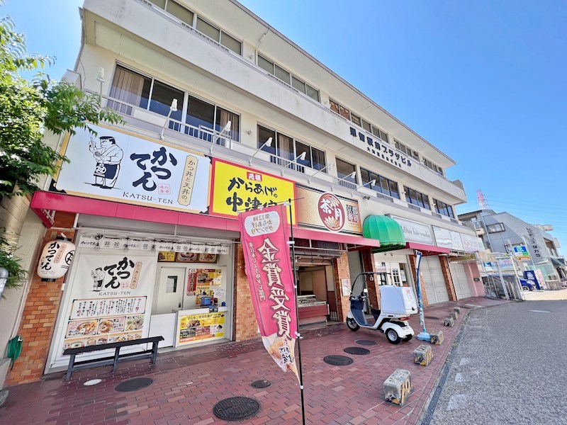 貸店舗・事務所　八尾市 曙川東１丁目 喫茶店跡　恩智駅前プラザビル　※居酒屋系・カレー系は出店不可 リビング