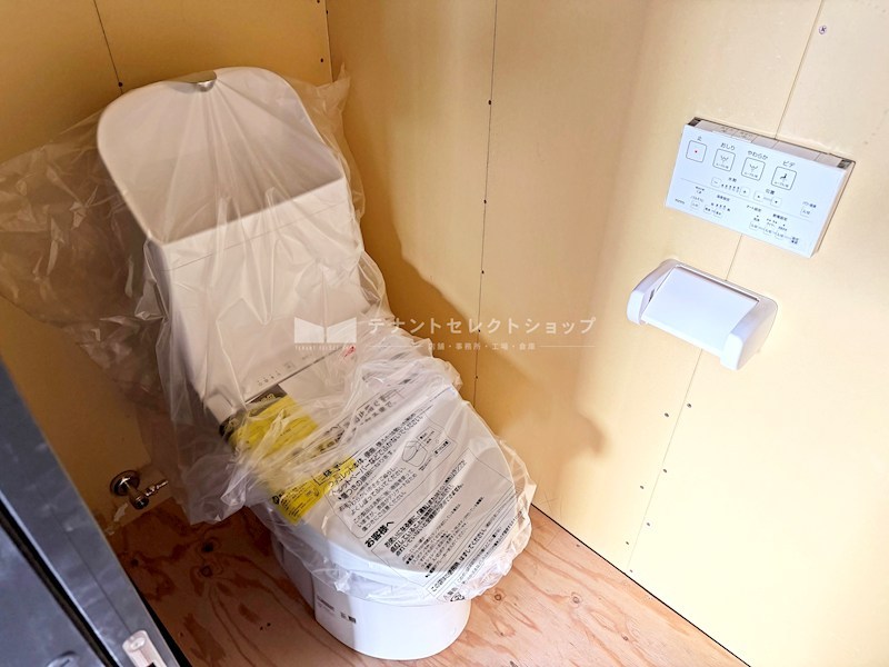 貸店舗・事務所　八尾市 志紀町２丁目　角区画　約２０坪　志紀駅前テナントビル その他