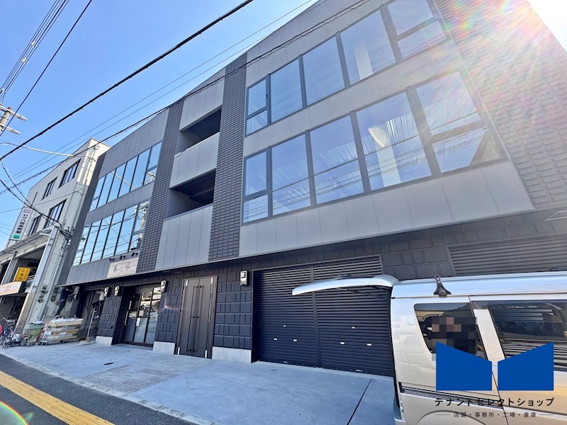 貸店舗・事務所　八尾市 志紀町２丁目　角区画　約２０坪　志紀駅前テナントビル その他