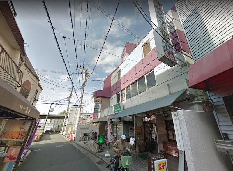 貸店舗・事務所　八尾市 山本町南１丁目　広さ約１０坪　サンシャイン山本 エントランス