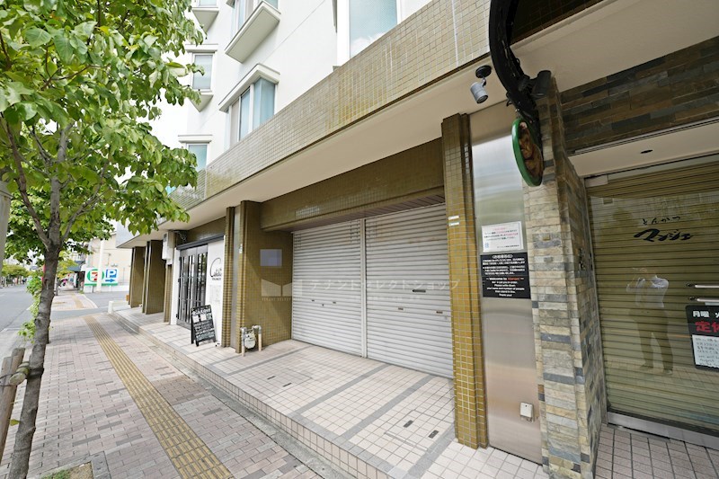 貸店舗・事務所　八尾市 陽光園２丁目　広さ約１７坪　事務所跡　路面店　※飲食店相談可　GSハイム八尾陽光園 その他