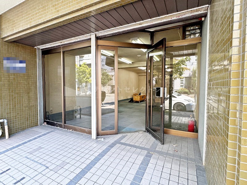 貸店舗・事務所　八尾市 陽光園２丁目　広さ約１７坪　事務所跡　路面店　※飲食店相談可　GSハイム八尾陽光園 ベランダ