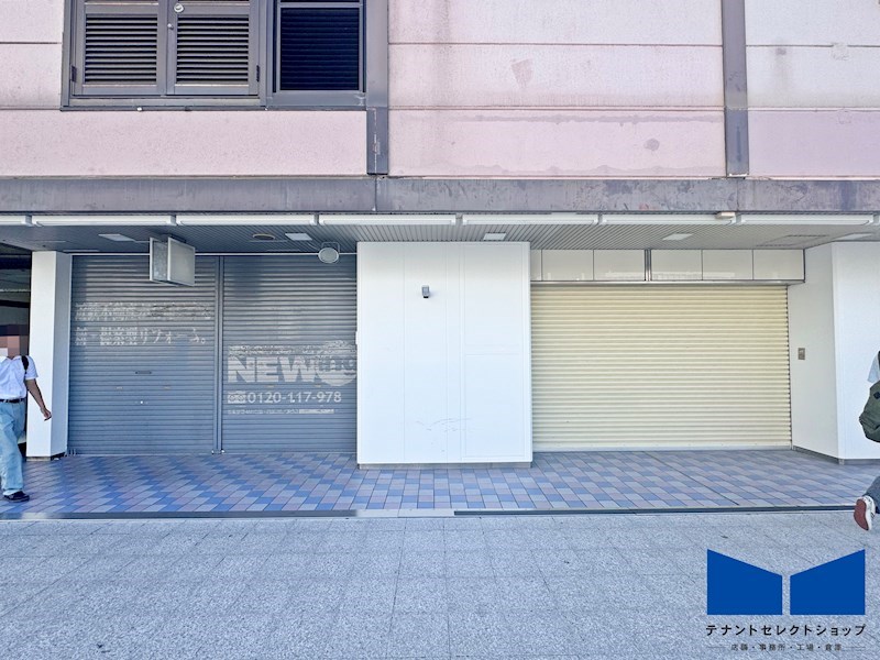 貸店舗・事務所　八尾市 北本町２丁目　広さ約８０坪　角区画　近鉄八尾駅高架下 リビング