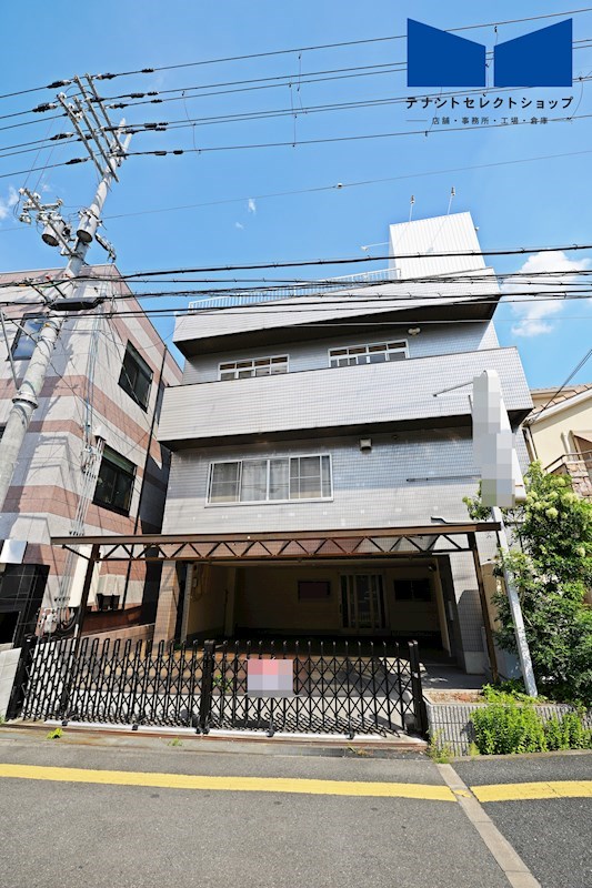 貸店舗・事務所　八尾市 青山町２丁目　広さ延べ約８４坪　駐車場付き　一棟貸し　青山通り沿い その他