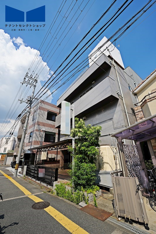 貸店舗・事務所　八尾市 青山町２丁目　広さ延べ約８４坪　駐車場付き　一棟貸し　青山通り沿い その他