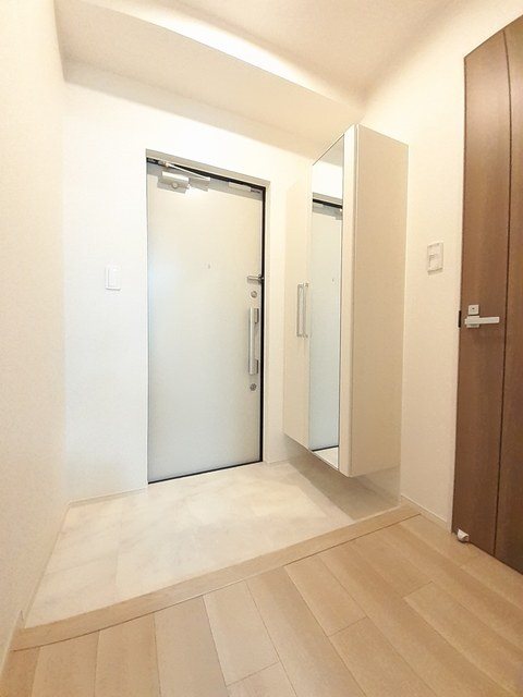 G-SQUARE 玄関