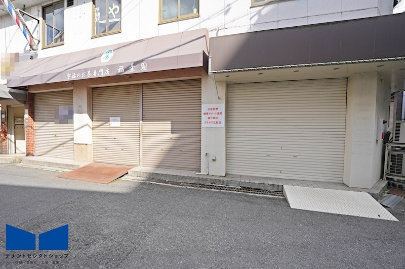 貸店舗・事務所　八尾市 山本町南１丁目 広さ約８.６坪 ※軽飲食等可　スケルトン渡し　マルキチビル ベランダ