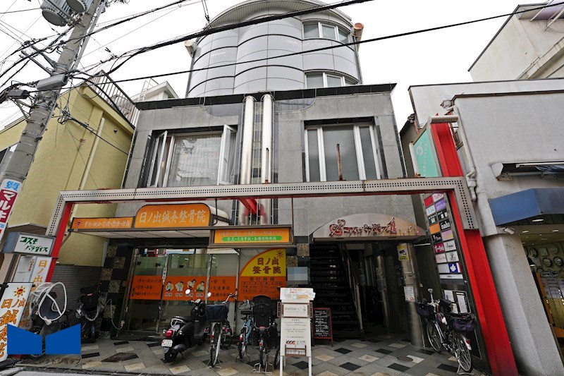 貸店舗・事務所　八尾市 山本町南１丁目　広さ約８坪　BAR居抜き　コスモパラダイス その他