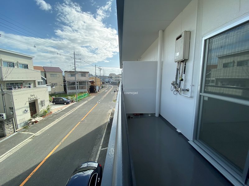 貸店舗・事務所　柏原市　法善寺３丁目　広さ約１２坪　EV付き　広光ハイツ ベランダ