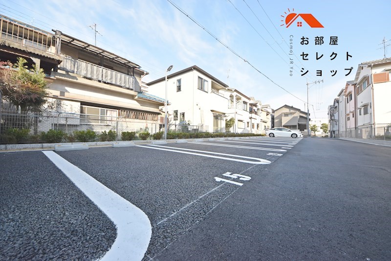 QUBE.2ND 駐車場