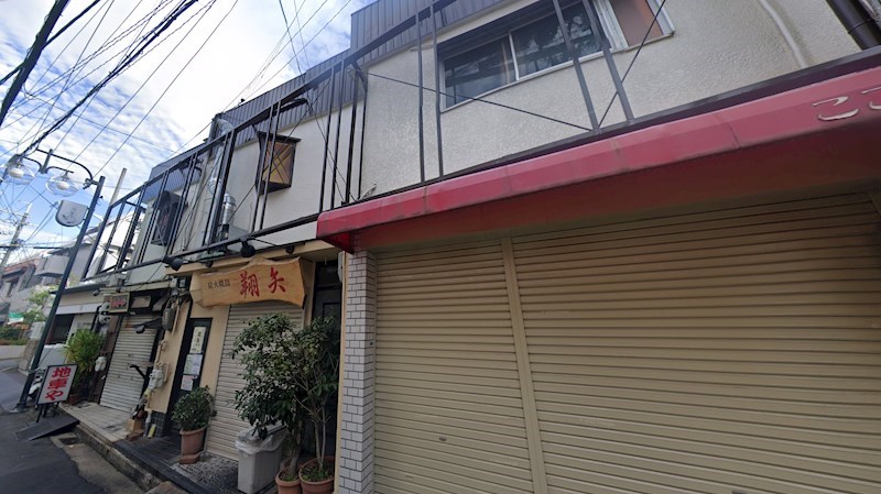 貸店舗・事務所　八尾市 山本町南１丁目　広さ約２６坪　ワンフロア貸し　飲食店可 玄関