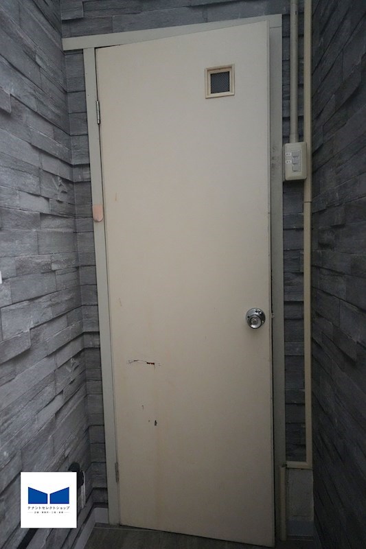 貸店舗・事務所　八尾市 天王寺屋２丁目　広さ約１４坪　ロードサイド　路面店　シーズンコート その他