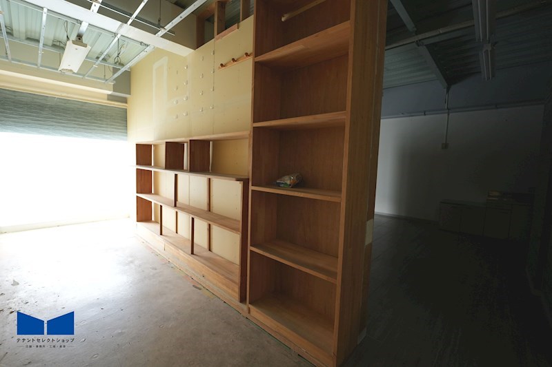 貸店舗・事務所　八尾市 天王寺屋２丁目　広さ約１４坪　ロードサイド　路面店　シーズンコート その他