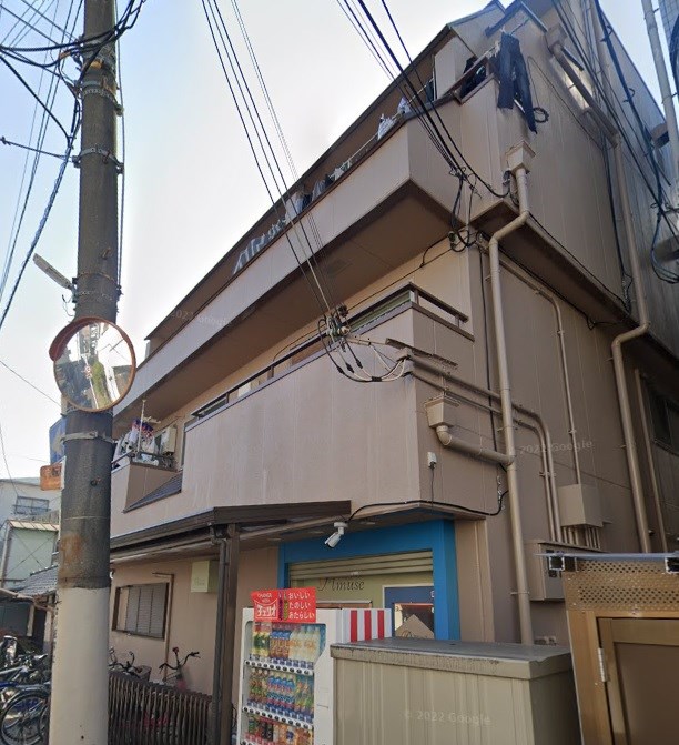 貸店舗・事務所　東大阪市 荒川３丁目　広さ約５０坪　路面店　レジデンス青山 玄関