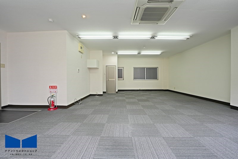 貸店舗・事務所　八尾市 本町２丁目　広さ約１６坪　本町つばきビル その他