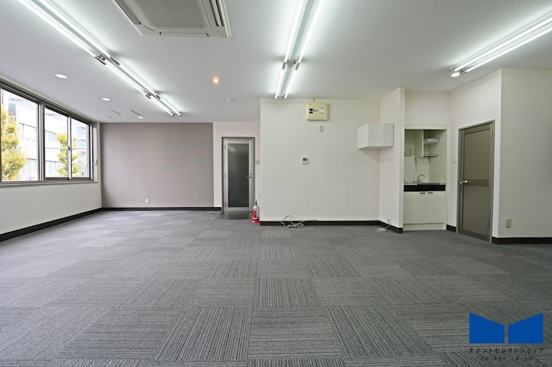 貸店舗・事務所　八尾市 本町２丁目　広さ約１６坪　本町つばきビル その他