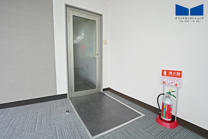 貸店舗・事務所　八尾市 本町２丁目　広さ約１６坪　本町つばきビル その他