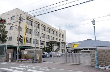 コルヌコピア 中学校