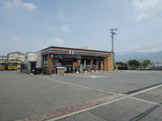 ヴェルデブリッサⅢ コンビニ