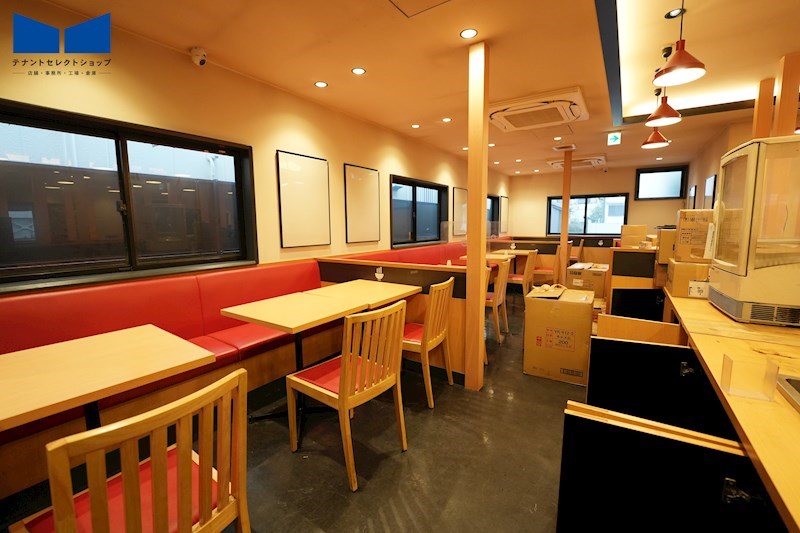 貸店舗・事務所　八尾市 天王寺屋２丁目　広さ約３３坪　駐車場１２台分あり　飲食店跡　ロードサイド その他