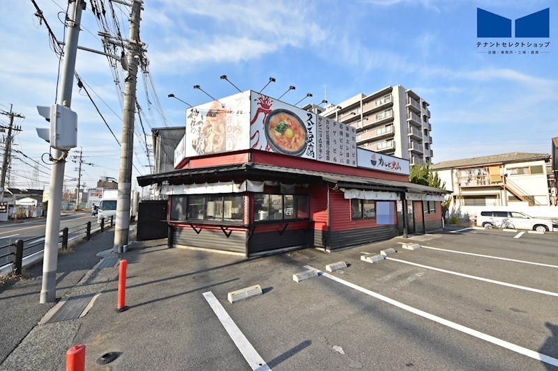 貸店舗・事務所　八尾市 天王寺屋２丁目　広さ約３３坪　駐車場１２台分あり　飲食店跡　ロードサイド その他