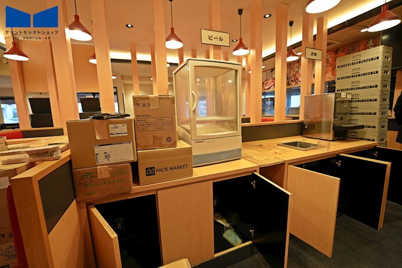 貸店舗・事務所　八尾市 天王寺屋２丁目　広さ約３３坪　駐車場１２台分あり　飲食店跡　ロードサイド その他