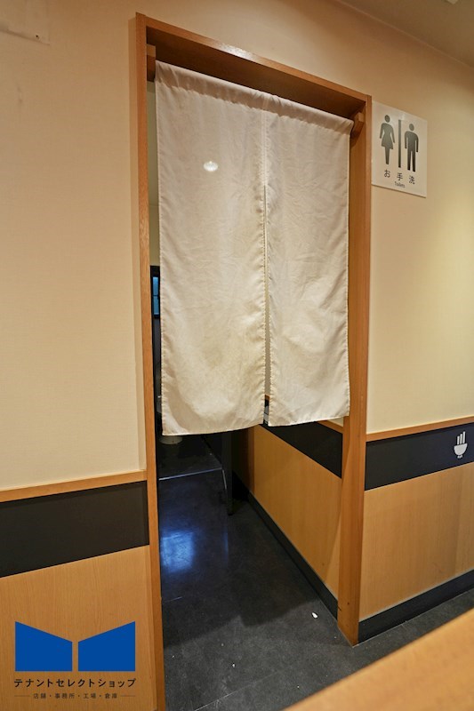 貸店舗・事務所　八尾市 天王寺屋２丁目　広さ約３３坪　駐車場１２台分あり　飲食店跡　ロードサイド その他