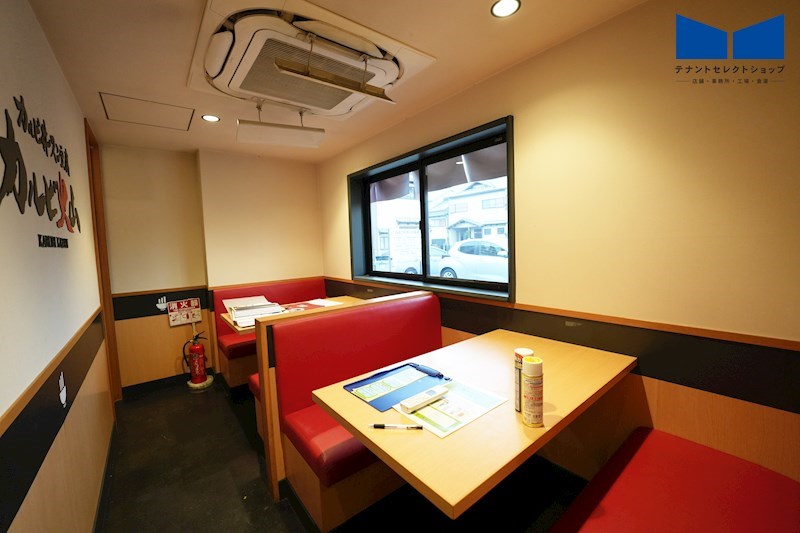 貸店舗・事務所　八尾市 天王寺屋２丁目　広さ約３３坪　駐車場１２台分あり　飲食店跡　ロードサイド その他