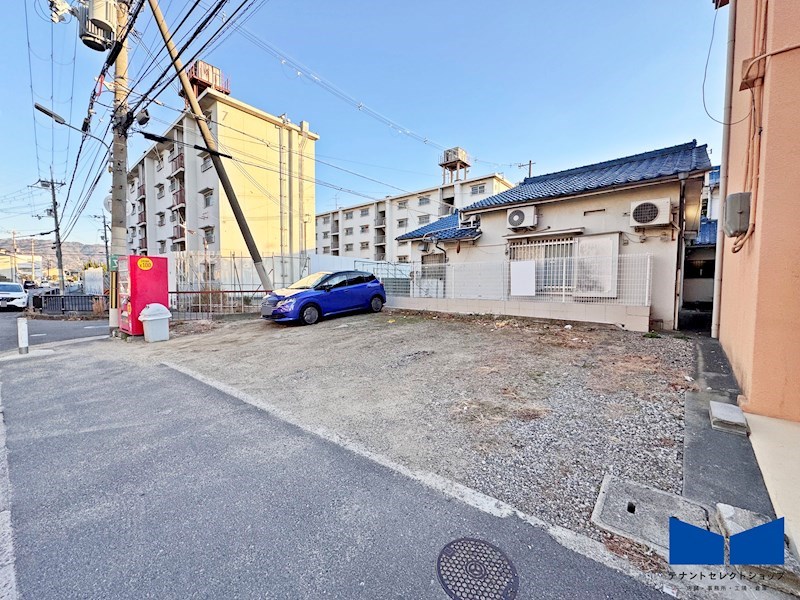 貸店舗・事務所　八尾市 桂町３丁目　広さ延べ約６３坪　駐車スペース８台分あり 風呂画像