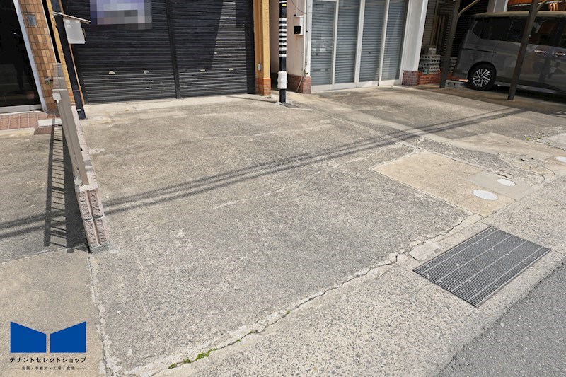 貸店舗・事務所　八尾市 志紀町南１丁目　広さ延べ約３１坪　駐車スペース付き　２５号線沿い　志紀町南１丁目店舗　 その他