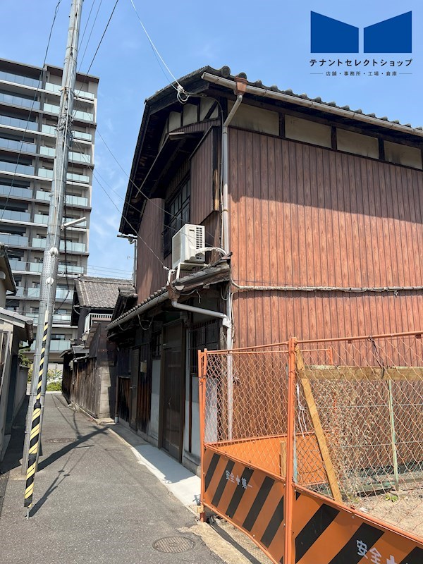 貸店舗・事務所　八尾市 東本町２丁目　広さ延べ約２４坪　一戸建て　東本町二丁目テナント　※飲食店相談可 その他